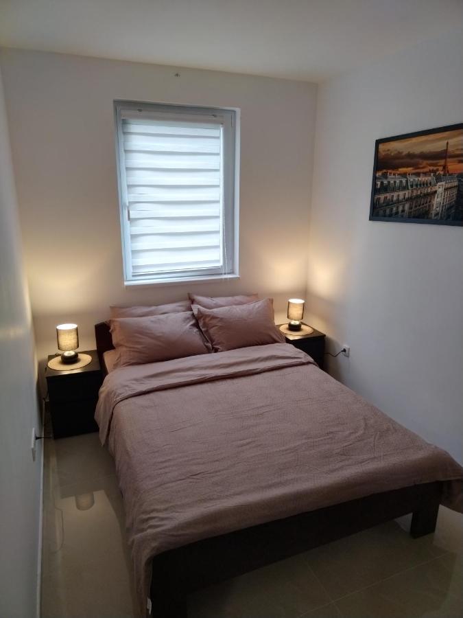 Apartman "N" Srebrno Jezero Ostrovo ภายนอก รูปภาพ